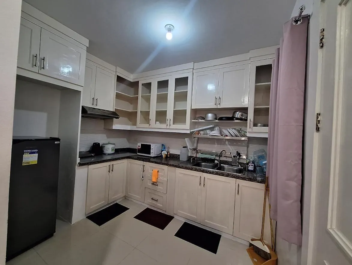 홈스테이 A4 Studio Apartment Room Transient House Near Abreeza Mall, Usep Obrero, Victoria Plaza, Sm Lanang, Spmc Mdmrc Hospital Davao City